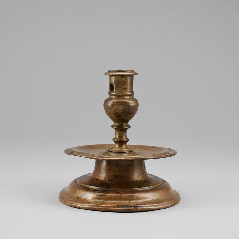 LJUSSTAKE, mässing, barock, 1600-tal.