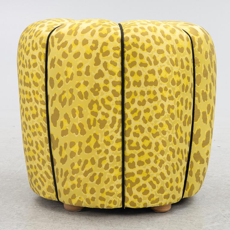 Josef Frank, stool model B 530, Svenskt Tenn 2023.