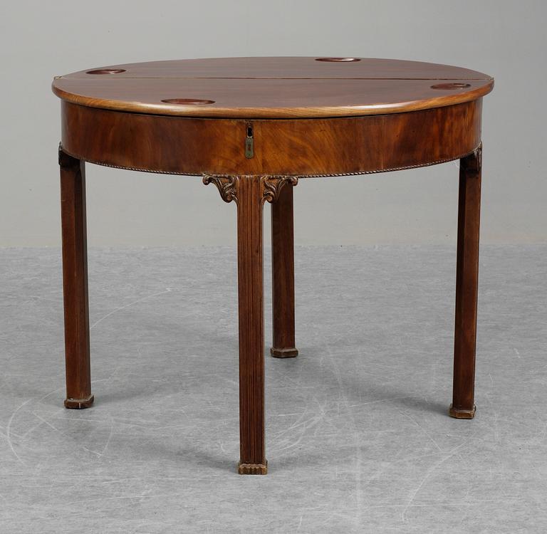 SPELBORD. Sengustavianskt.