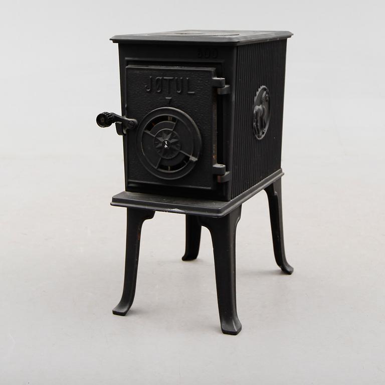 KAMIN, Jotul, 1900-tal.