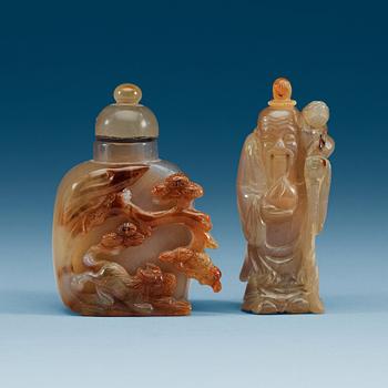 1571. Two Chinese agate snuff bottles with stoppers.