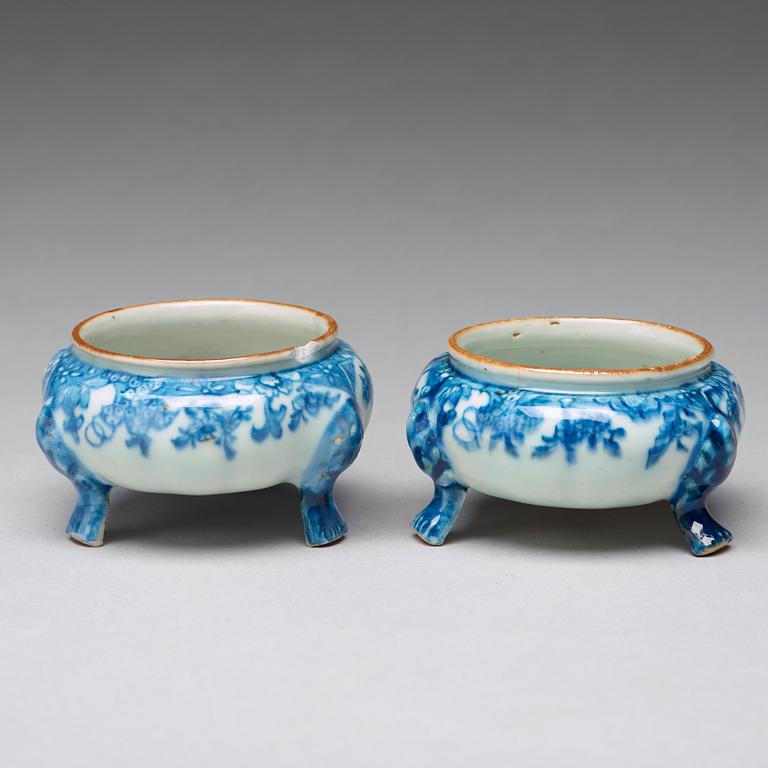 A pair of blue and white salts, Qing dynasty, Qianlong (1736-95).