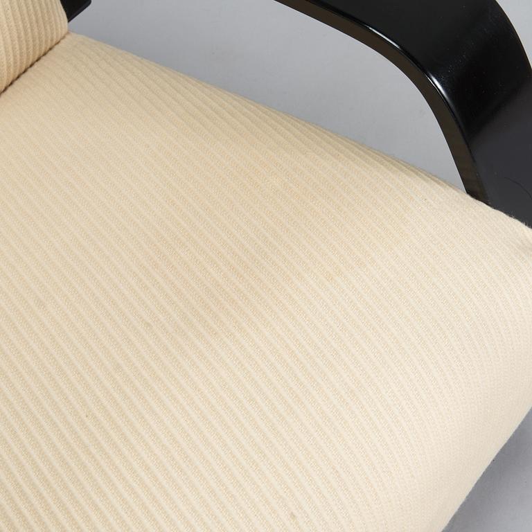 Alvar Aalto, fåtöljer ett par, "Tank chair" modell 400, Artek, 1970-tal.