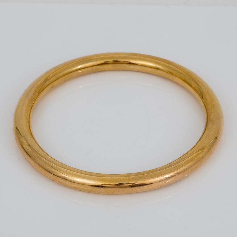 ARMRING, 'FG', London, 1922. 15K guld.