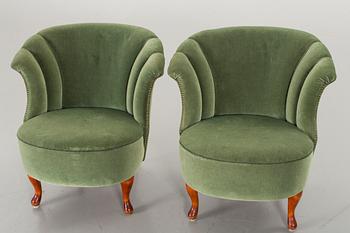 FÅTÖLJER, ett par, s.k. Emmafåtöljer, Märkta  S.M. Wincrantz Möbelindustri Skövde, 1900-talets mitt.