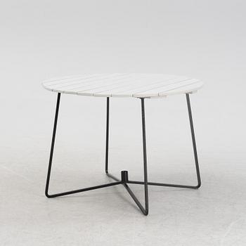 Arthur Lundquist, a model 'A2' garden table, Grythyttan Stålmöbler.