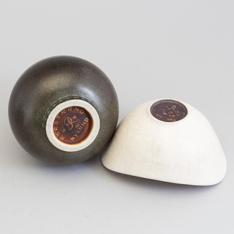 A second half of the 20th century stoneware bowl and vase by Gunnar Nylund for Rörstrand.