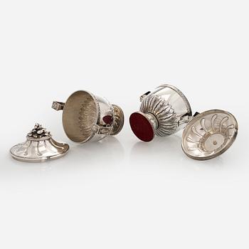 Sokerikkopari, vadit ja sirotinlusikat, hopeaa, JE Torsk, Tukholma 1902.