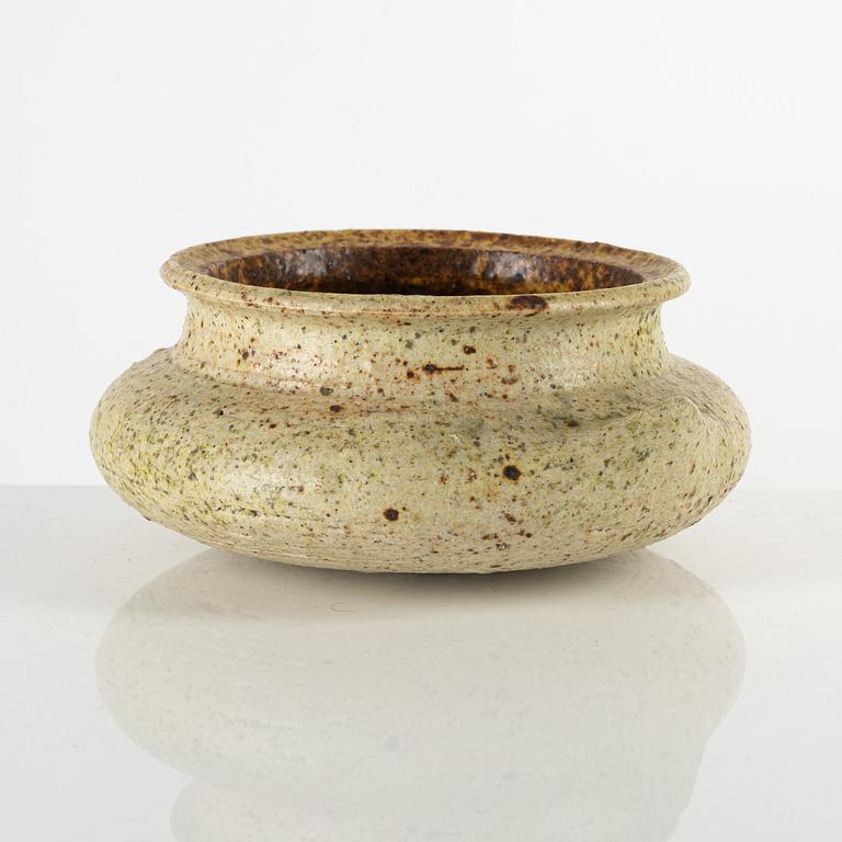 Francesca Mascitti-Lindh, a stoneware bowl, Arabia, Finland.