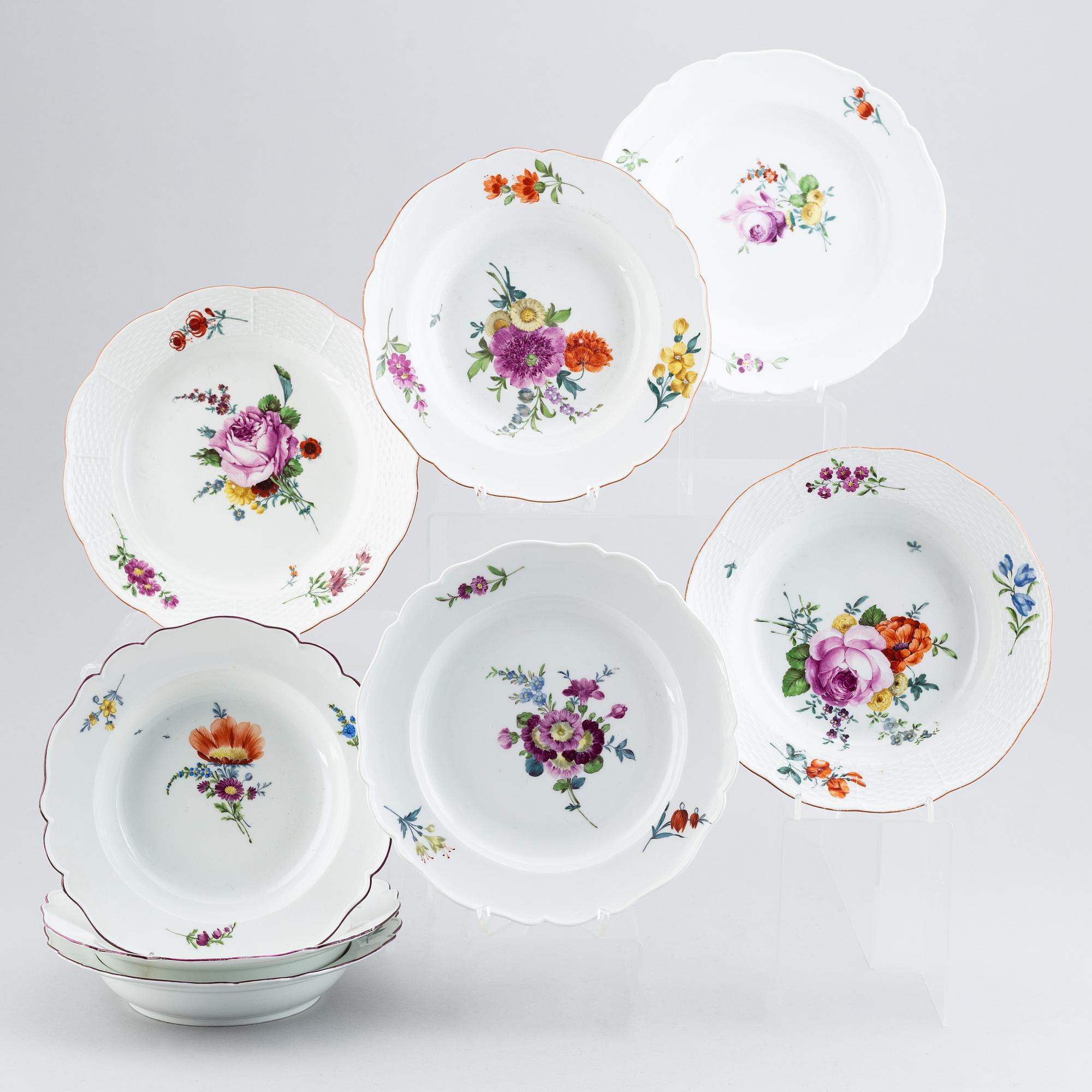 Eight Meissen porcelain plates, Marcolinis period (1774-1814).