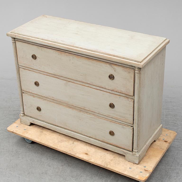 A mid 19th Century chest of drawers, Karl Johan.