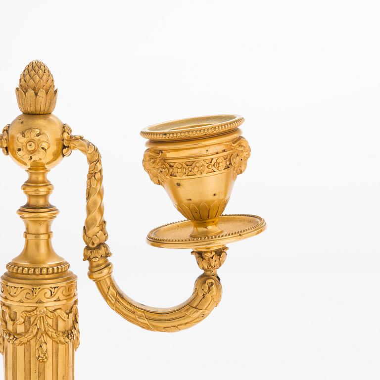 A. Rislef & Carré, kandelabrar, ett par, mässing, Paris kring år 1900.