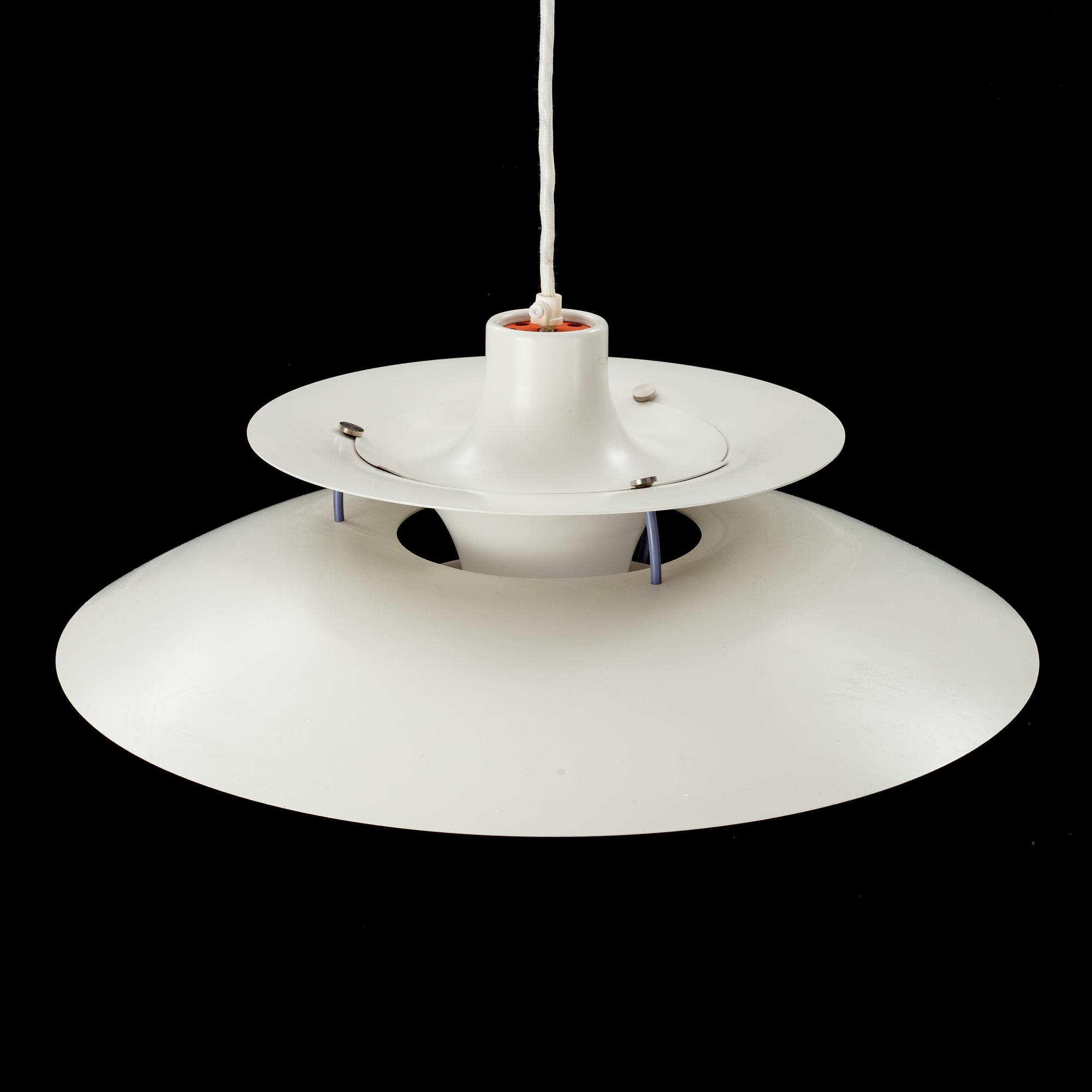 TAKLAMPA, "PH 5", Poul Henningsen för Louis Poulsen, Danmark.