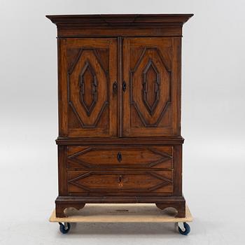 A Baroque cabinet, first part of the 18th century.