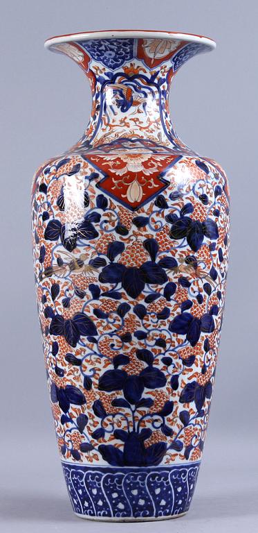 GOLVURNA, porslin, Japan, 1800/1900-tal.
