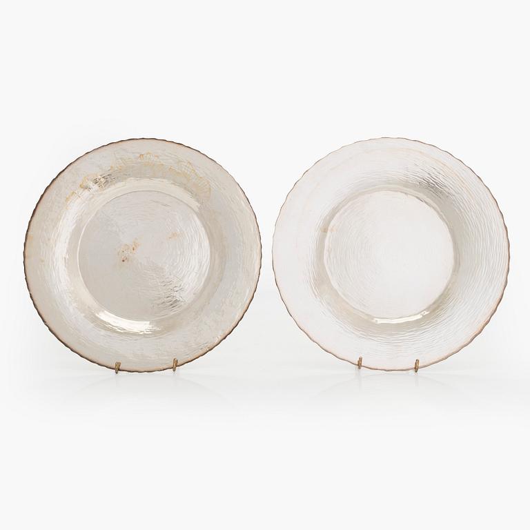 Tapio Wirkkala, two sterling silver dishes, TW 140, Kultakeskus, Hämeenlinna 1970 and 1973.