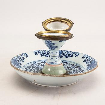 A 17th/19th century Dutch/Chinese porcelain censer.