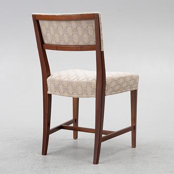 Josef Frank, stol, modell 695, Firma Svenskt Tenn, daterad 2024.