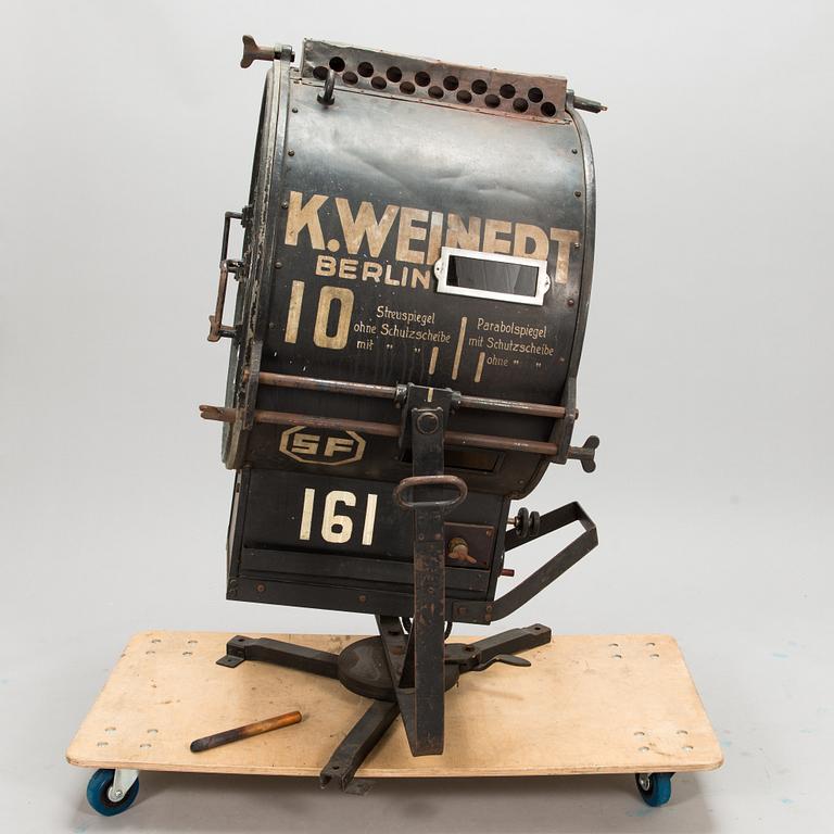 A film industry carbon arc spotlight, manufacturer K. Weinert, Berlin.