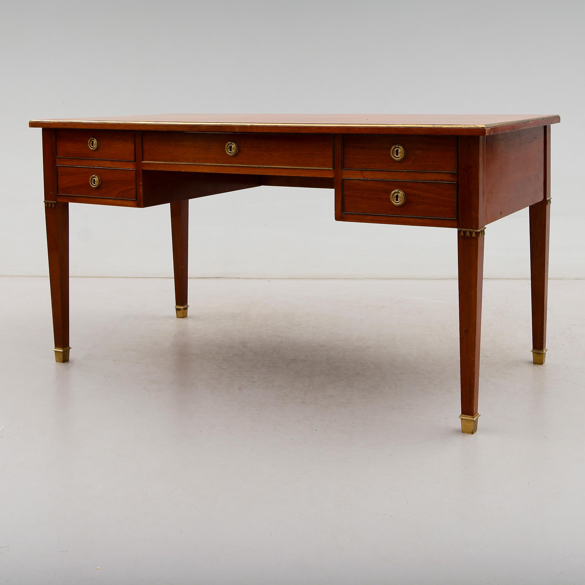 SKRIVBORD, gustaviansk stil, 1900-talets första hälft.