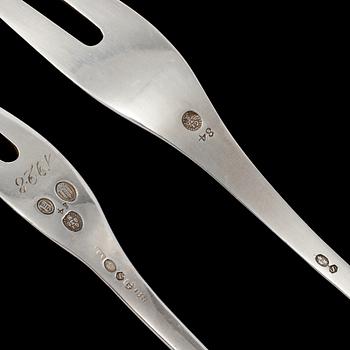 SERVERINGSBESTICK, 2 st, sterlingsilver, "Magnolia/Blossom", Georg Jensen, Danmark. Vikt 40 g.