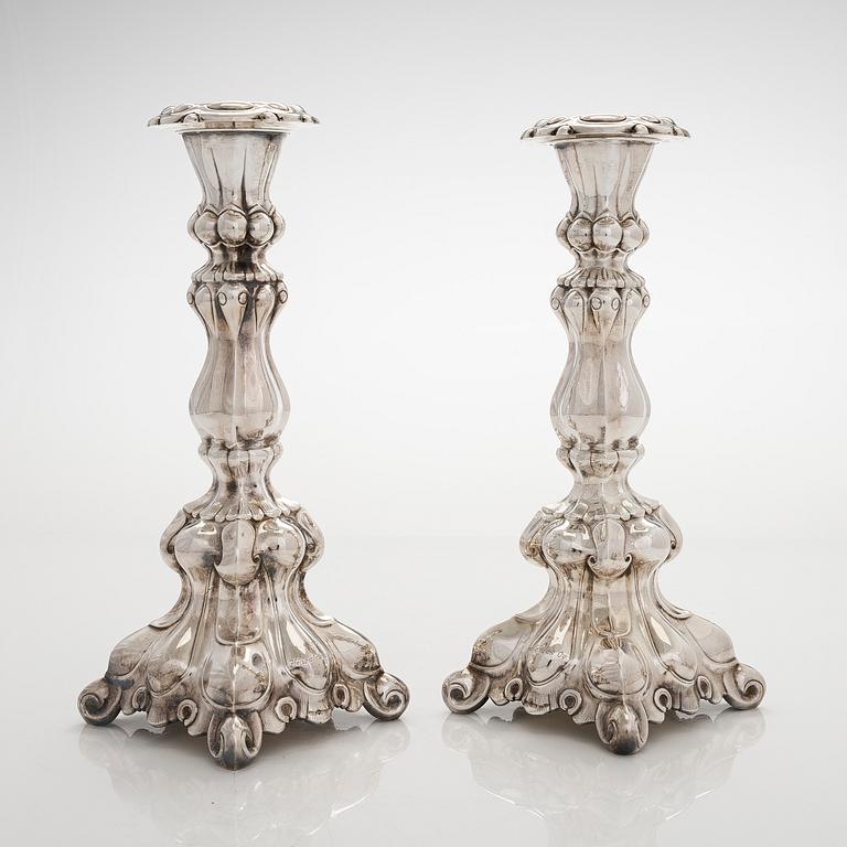 A pair of baroque style silver candlesticks, Hopeatehdas Oy, Helsinki 1947.
