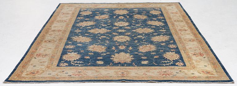 A Ziegler Design carpet, ca 300 x 200 cm.