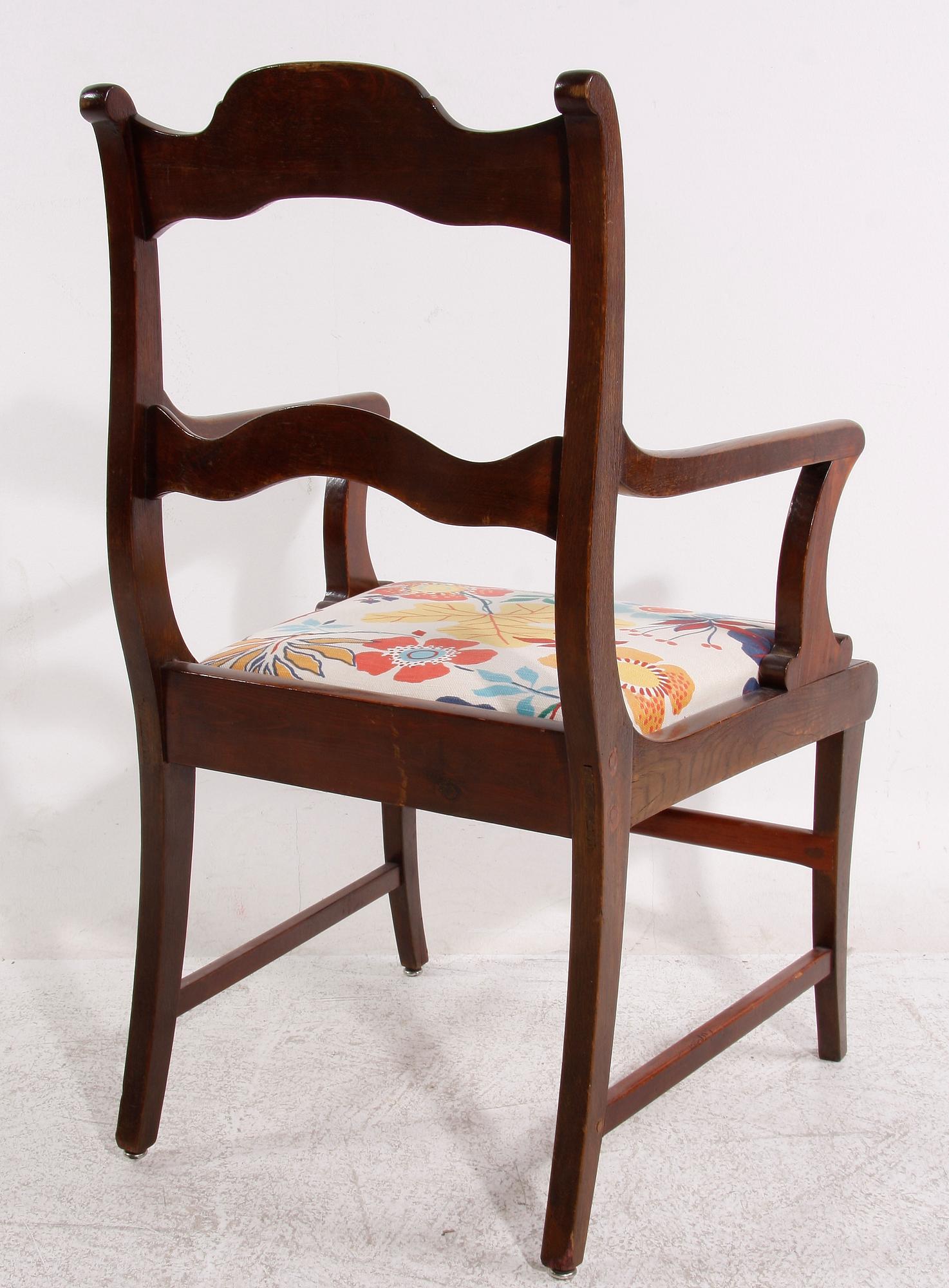 KARMSTOL. Engelskstil.