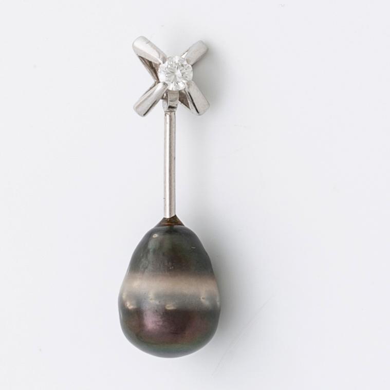 HÄNGSMYCKE 18K vitguld m 1 tahiti-pärla och 1 briljant ca 0,15 ct.