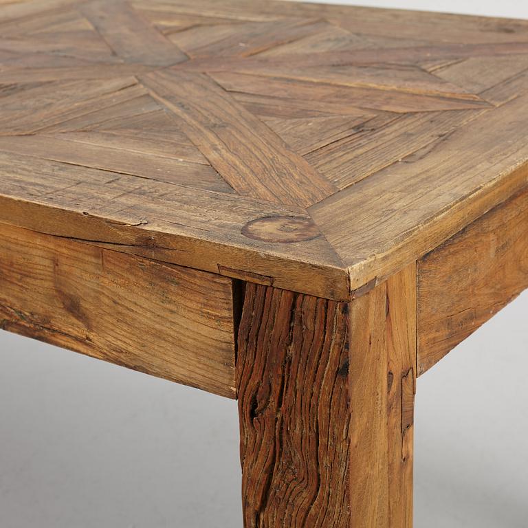 A dining table, Artwood, 21st Century.