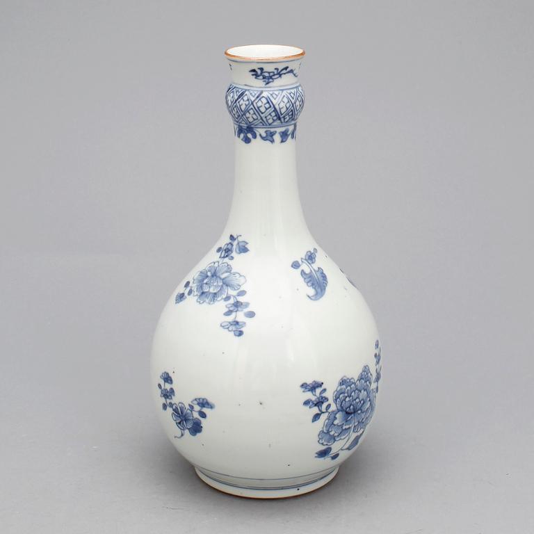 VAS, porslin, Kina, Qing dynastin, Qianlong (1735-96).