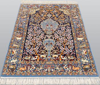 A part silk Esfahan rug, 170 x 108 cm.