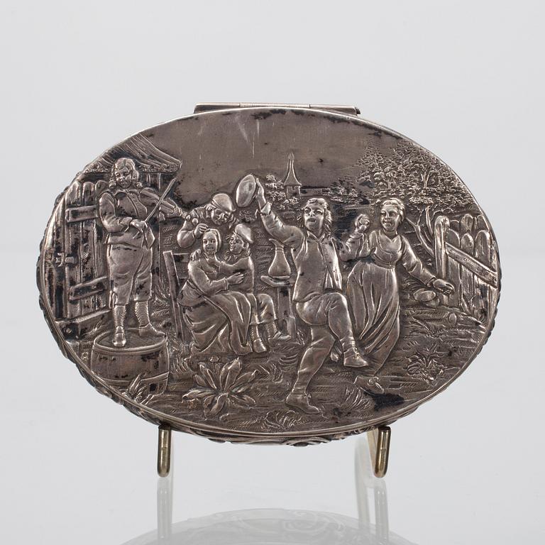 DOSA, FAT, 2 st, och ASKFAT, 2 st. Silver. Bl.a. Holland 1920-tal. Vikt totalt ca 260 g.