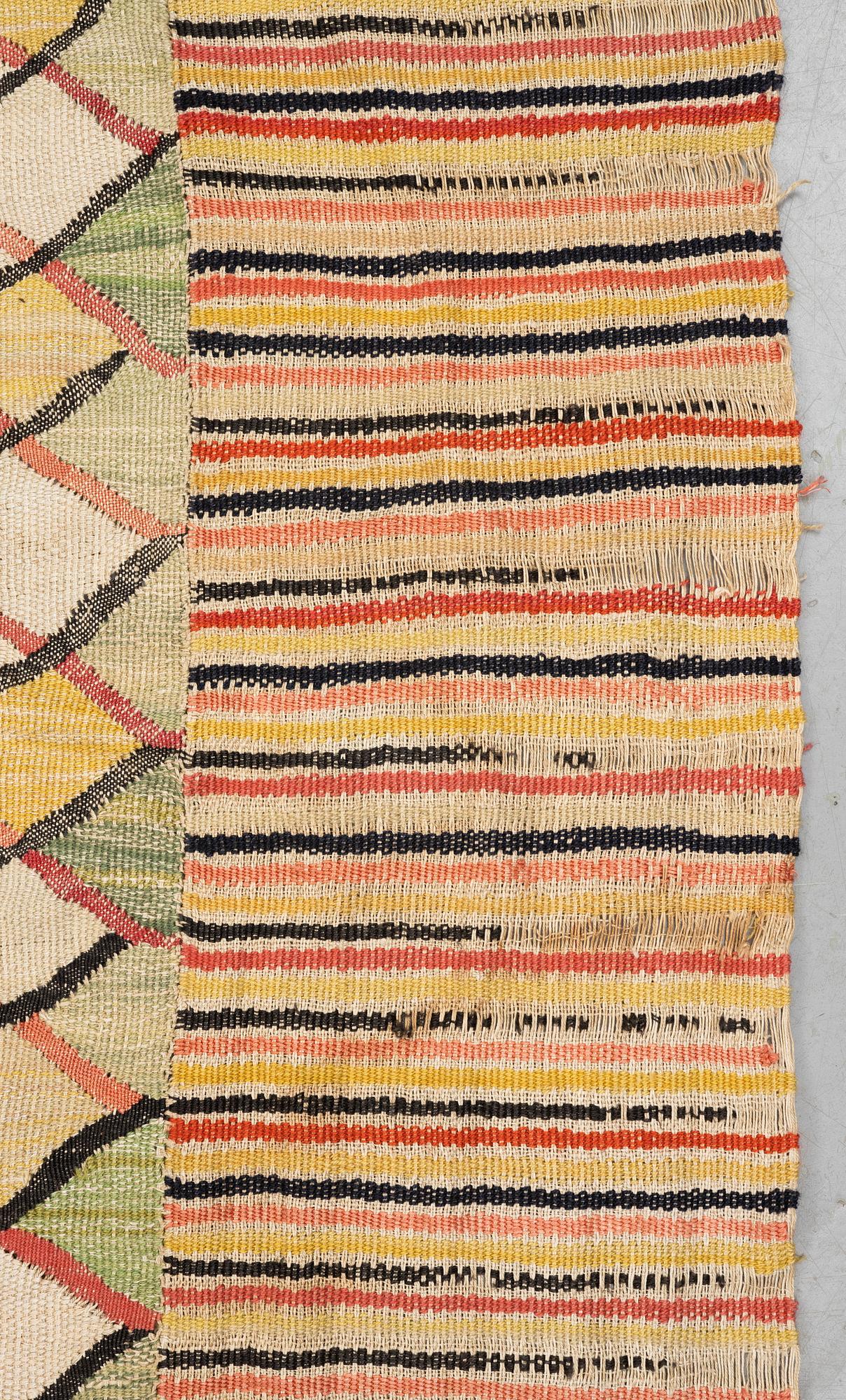 Barbro Nilsson, a drape, "Vingåkra". Tapestry weave. 193,5 x 161 cm.
