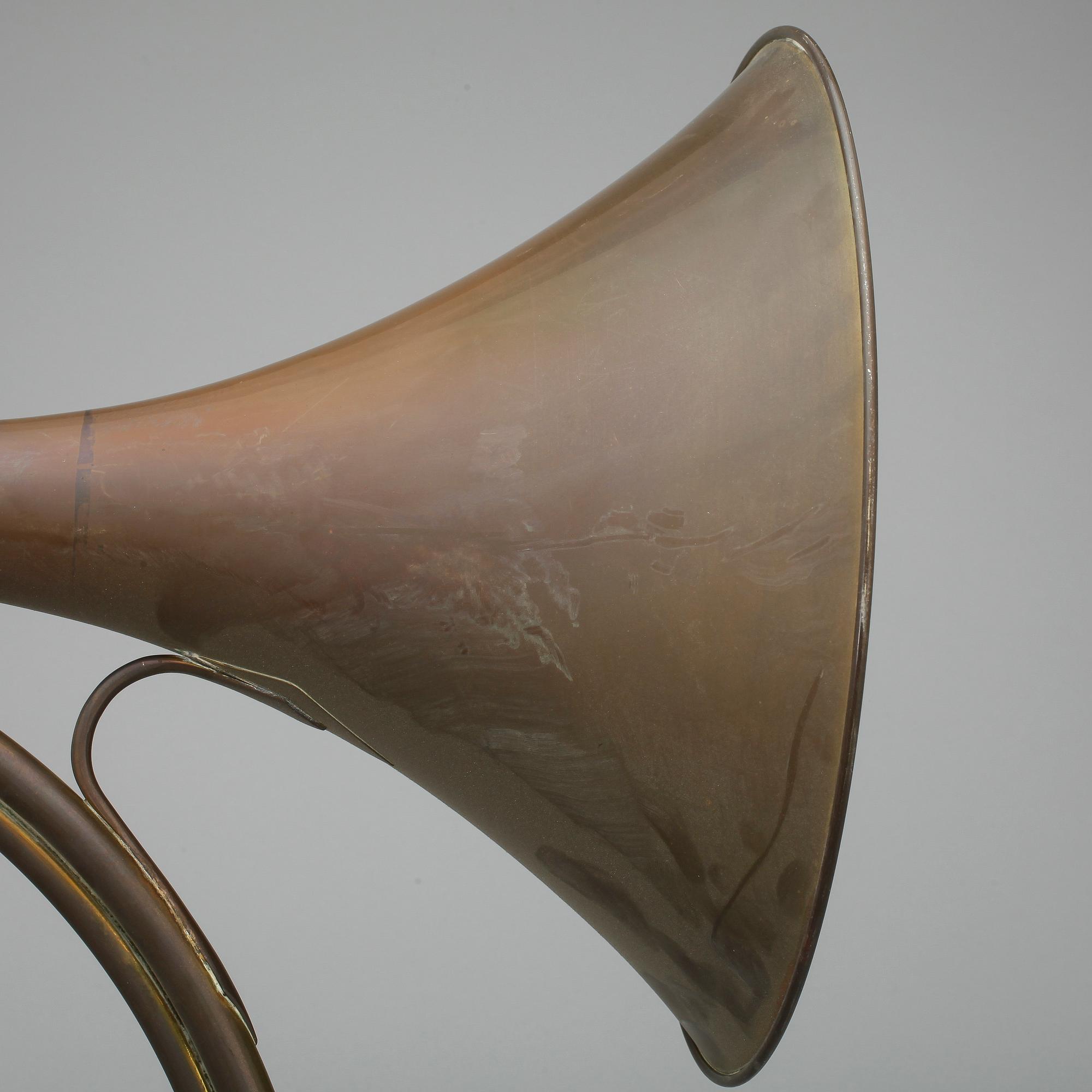 JAKTHORN, mässing, märkt Couesnon Paris, 1900-tal.