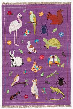 A hand-embroidered Kelim rug, c. 177 x 123 cm.