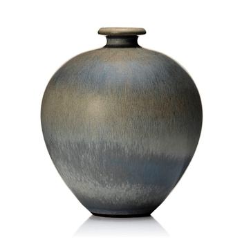 113. Berndt Friberg, a stoneware vase, Gustavsberg studio, Sweden 1969.