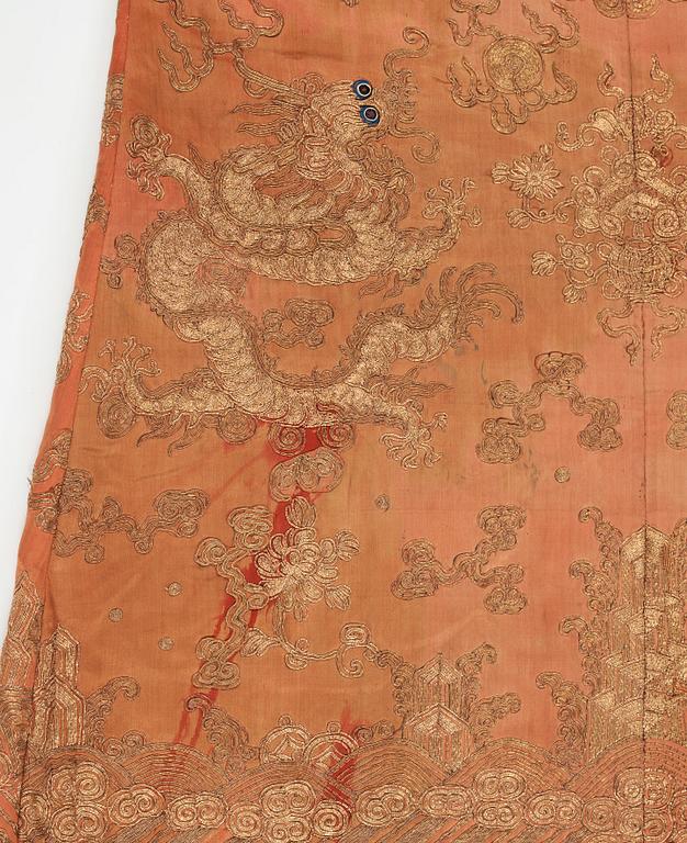 A Chinese Robe, embroidered silk, height 131 cm, late Qing dynasty (1644-1912).