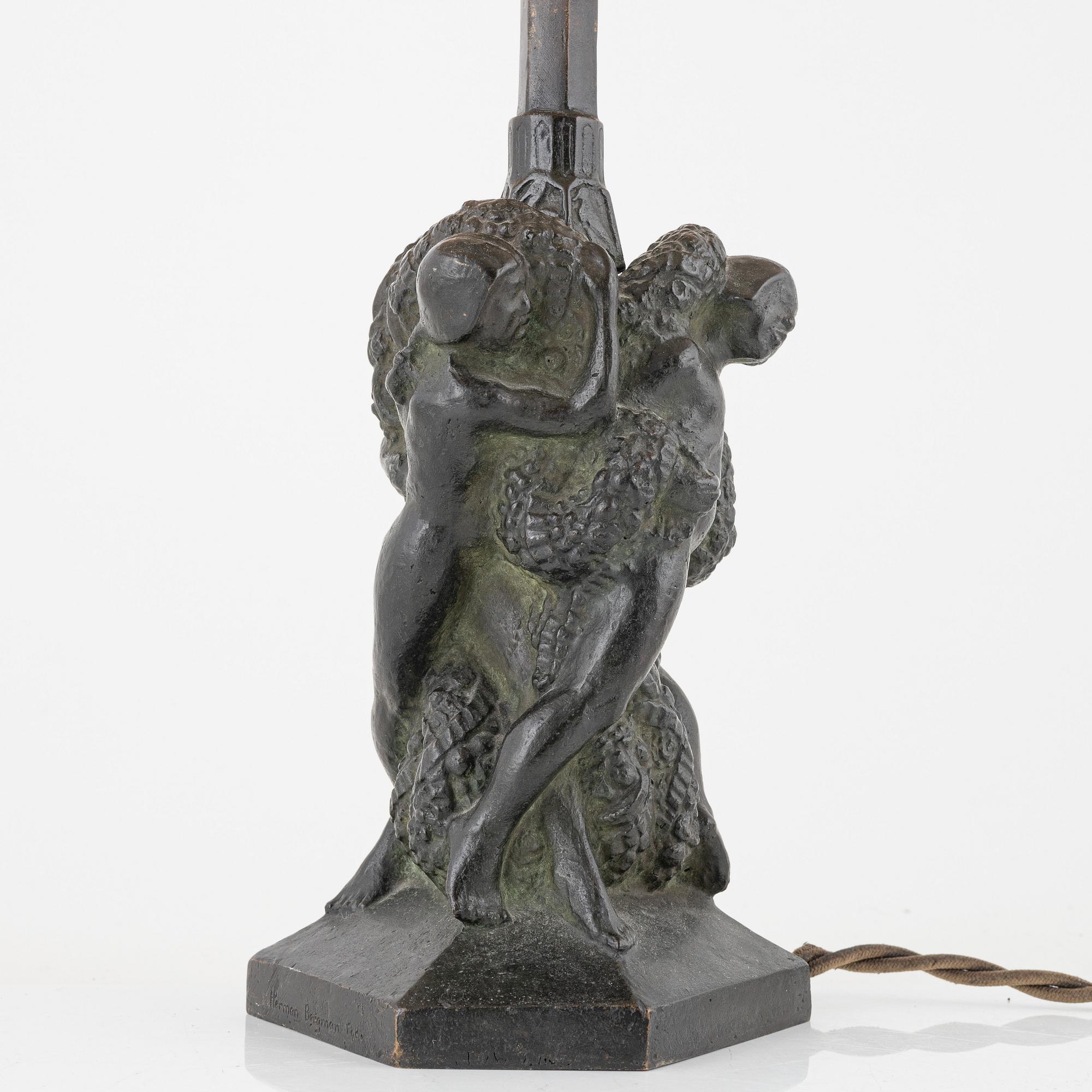 Ragnar Gellerstedt, bordslampa, Herman Bergmans Konstgjuteri, Stockholm, 1920-30-tal.