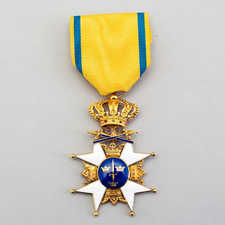 MEDAL, 18k gold, Pro Patria, 1947. Weight about 13 grams.