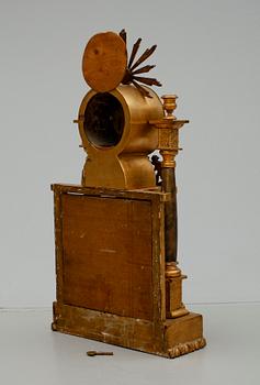 BORDSPENDYL, senempire, 1800-talets första hälft.