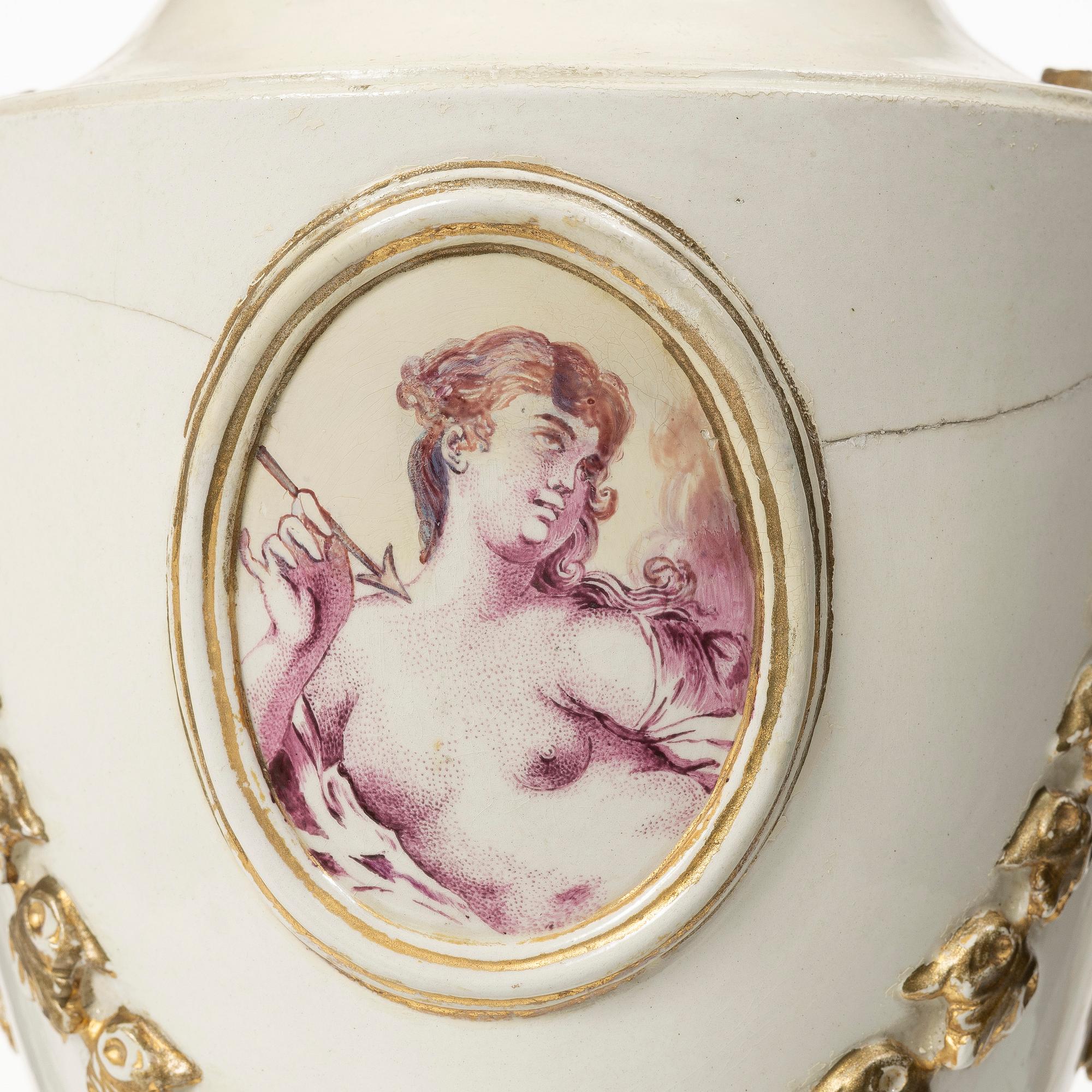 A flintware jar from Marieberg, Steen's period (1769-1788).