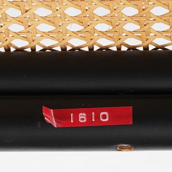 Jan Bocan, fåtöljer, ett par, Thonet, utförda för Tjeckoslovakiska ambassaden, Stockholm, 1972.