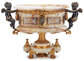 677. JARDINIERE, formgiven av Eugène Cornu (fransk skulptör, d. 1875). Frankrike, 1860/70-tal.