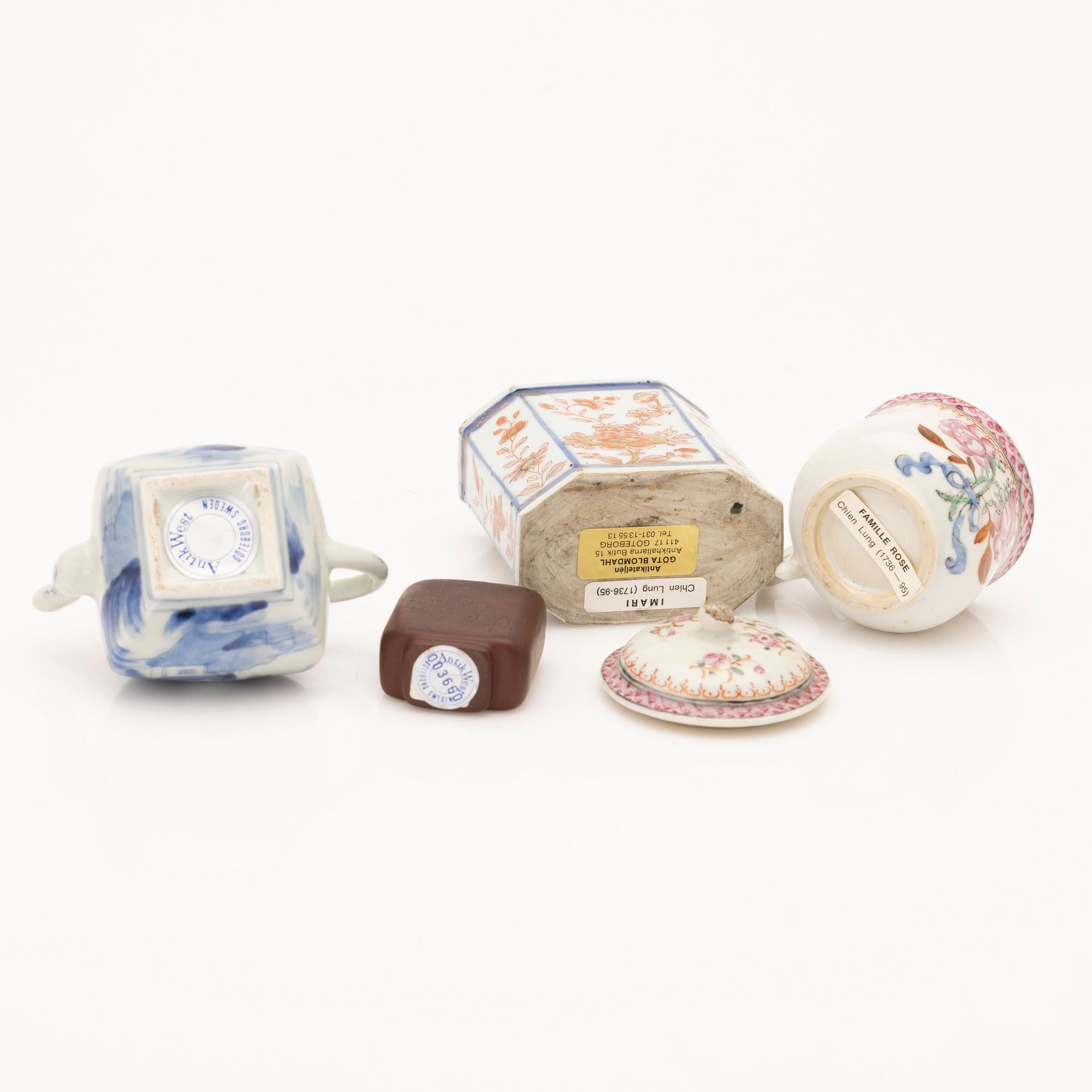 Lot of porcelain, 4 pieces, China, 18th/19th century.