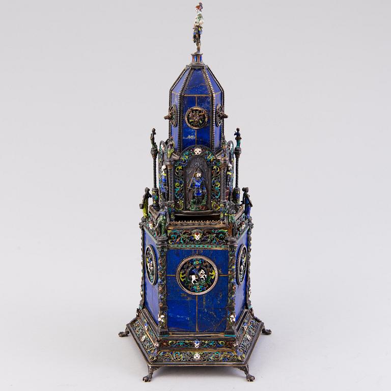 BORDSUR, silver, emalj och lapis lazuli, troligen Hermann Böhm, Wien, Österrike, 1800-talets senare hälft.