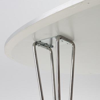 Bruno Mathsson & Piet Hein, matbord, "Superellips", Fritz Hansen, Danmark, 2007.