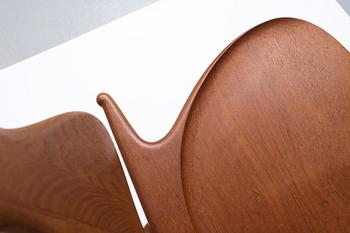 Hans J. Wegner, a teak and oak 'Jakkens Hvile'/'Bachelor's chair', Johannes Hansen, Denmark ca 1959.