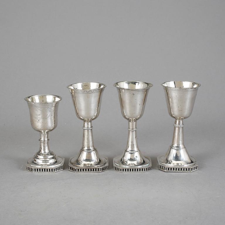 SUPKALKAR, 4 st, silver, Eksjö, 1800-talets första hälft, vikt ca 174 gram.