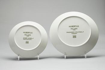 FAT, 2 st, keramik, Dorrit von Fieandt, Hubertus Pro Arte, Arabia 1994.